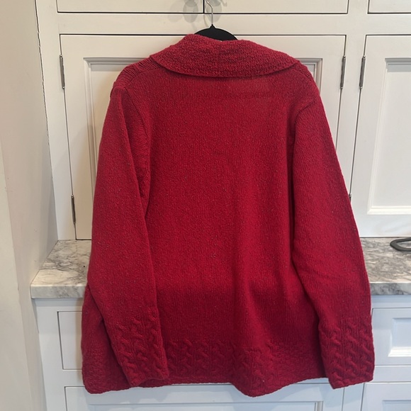 Islanders woman’s one button Cardigan - Picture 4 of 4